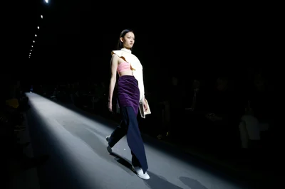Look 15